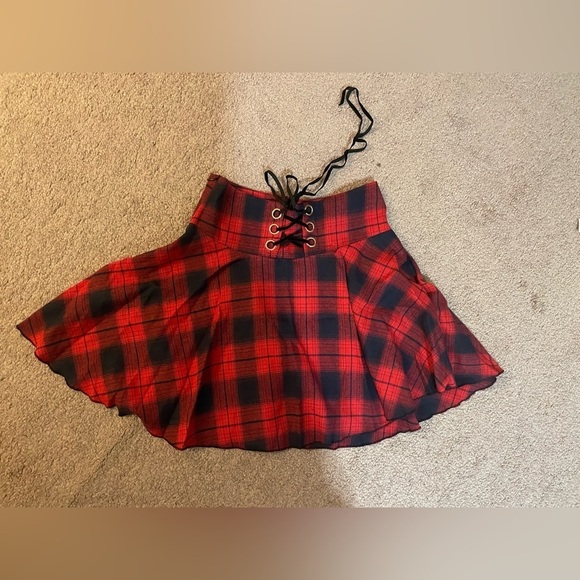 Plaid red and black school girl skirt size small - Picture 3 of 7